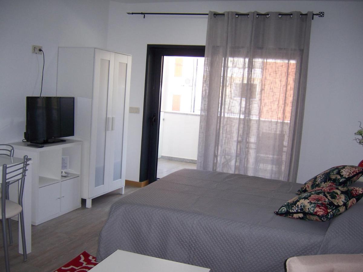 NC Apartamentos Bragança Buitenkant foto